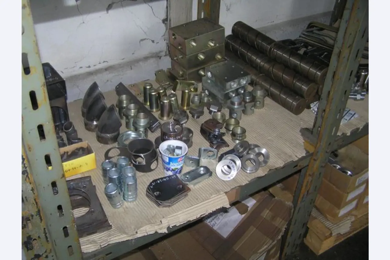 Stavus Technologie, s.r.o / DCT interier s.r.o.
-6